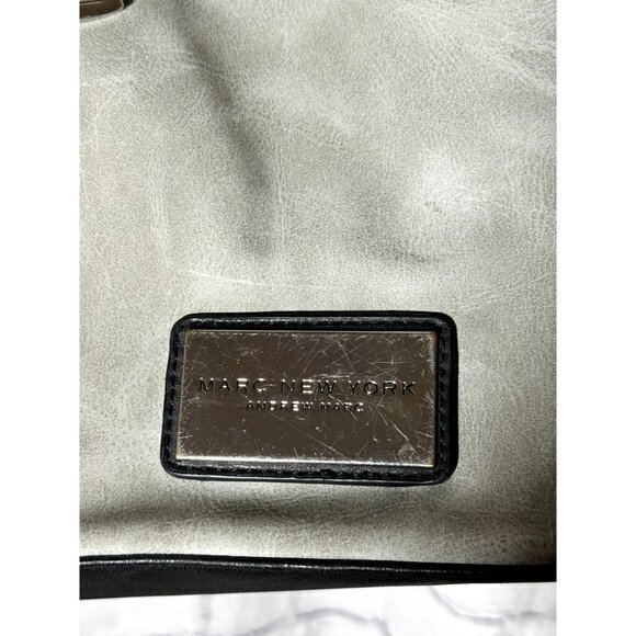 MARC NEW YORK LADIES SHOULDER BAG WITH STUDDED STRAP - GRAY AND BLACK - EUC AND - Picture 3 of 8